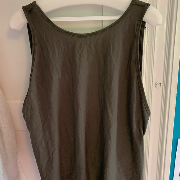 Lululemon Twist It Tank Top - Picture 3 of 6